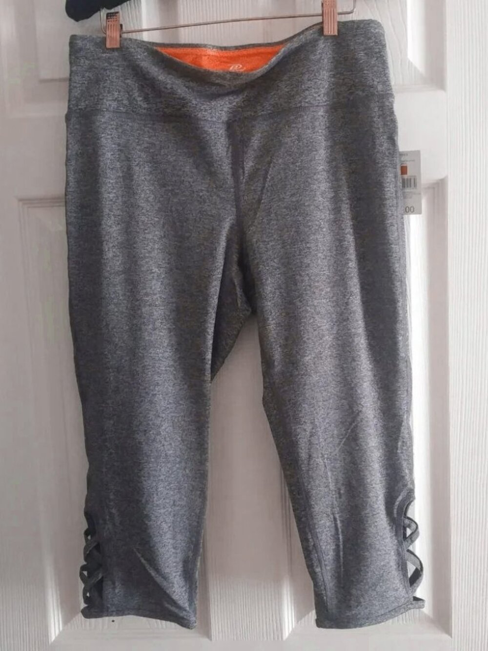 Pro Player Workout Capri Pant Cut Out Lattice Leg